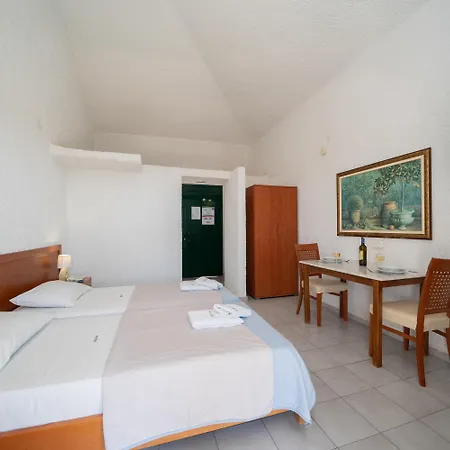 Kekatos Appartement *